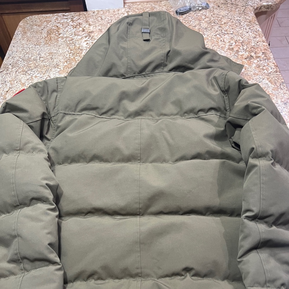 Authentic Canada Goose Military Green Wyndham Parka Jacket with fur Med. EC - Picture 2 of 8